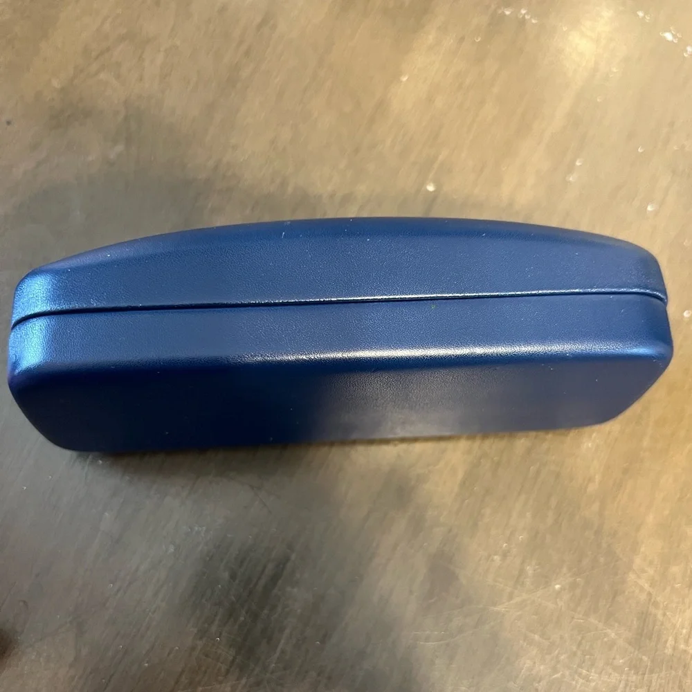 Lacoste hard shell glasses case‎